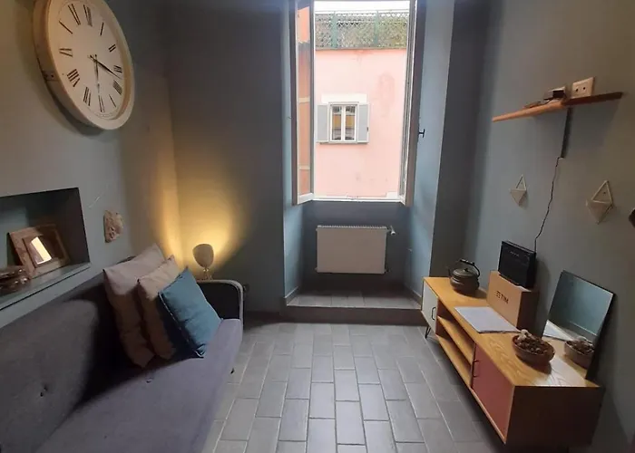 Cozy In Hip Trastevere Apartament *