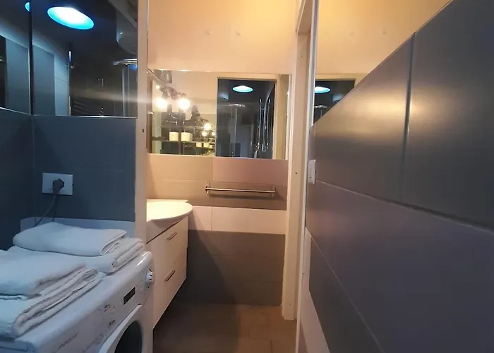 Cozy In Hip Trastevere Apartament