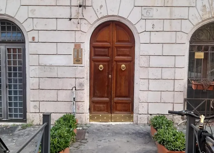 Cozy In Hip Trastevere Apartament
